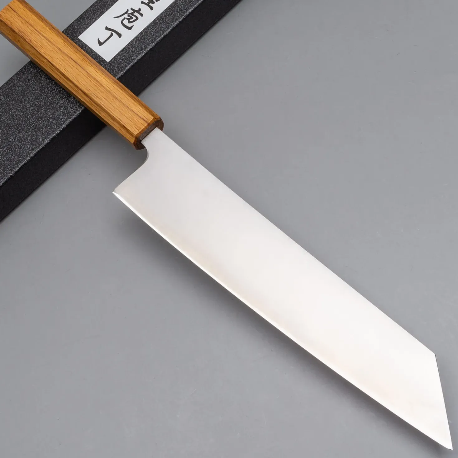 Kazoku Ginsan Migaki Kiritsuke 24 cm