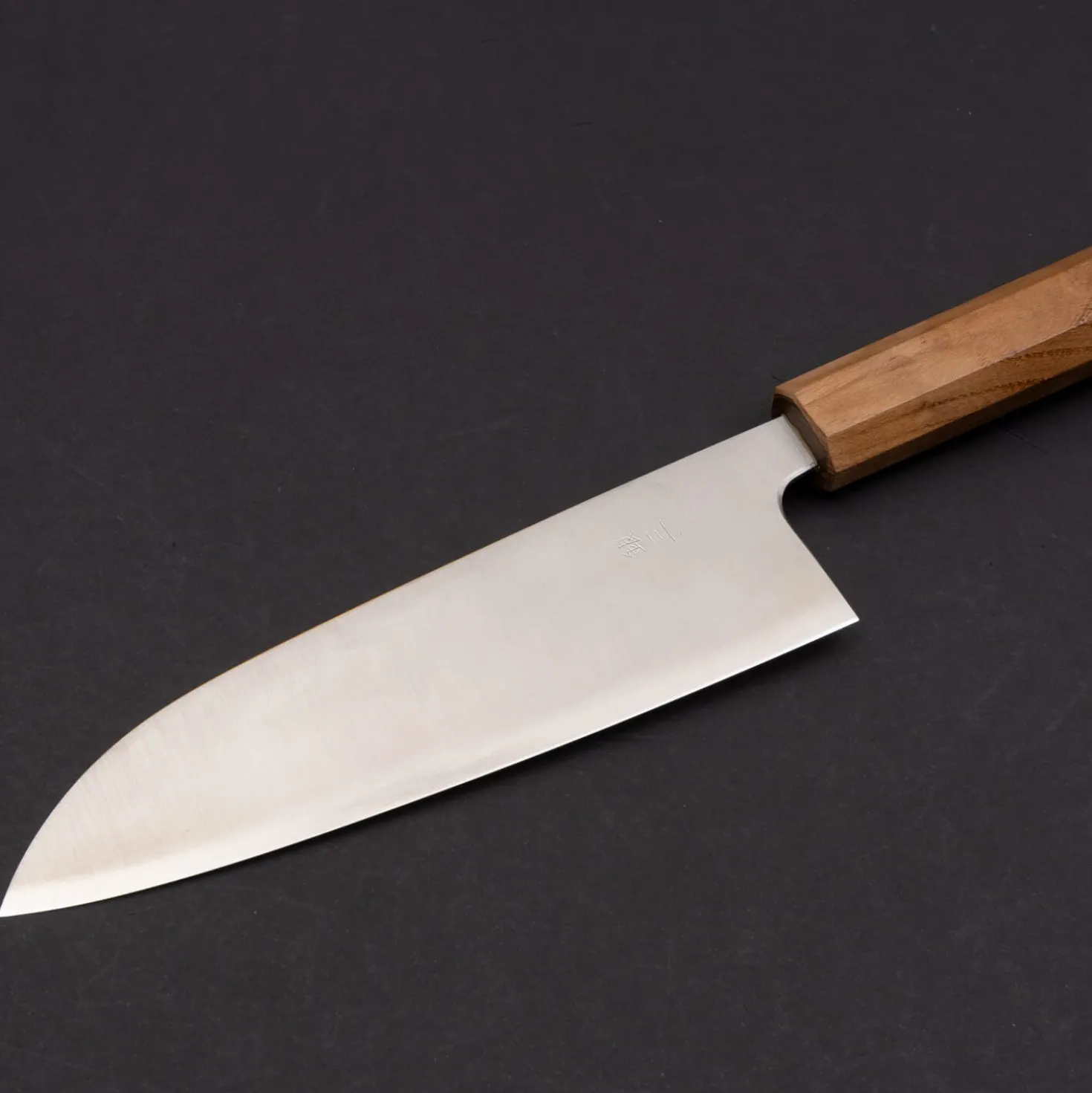 Kazoku Ginsan Migaki Santoku