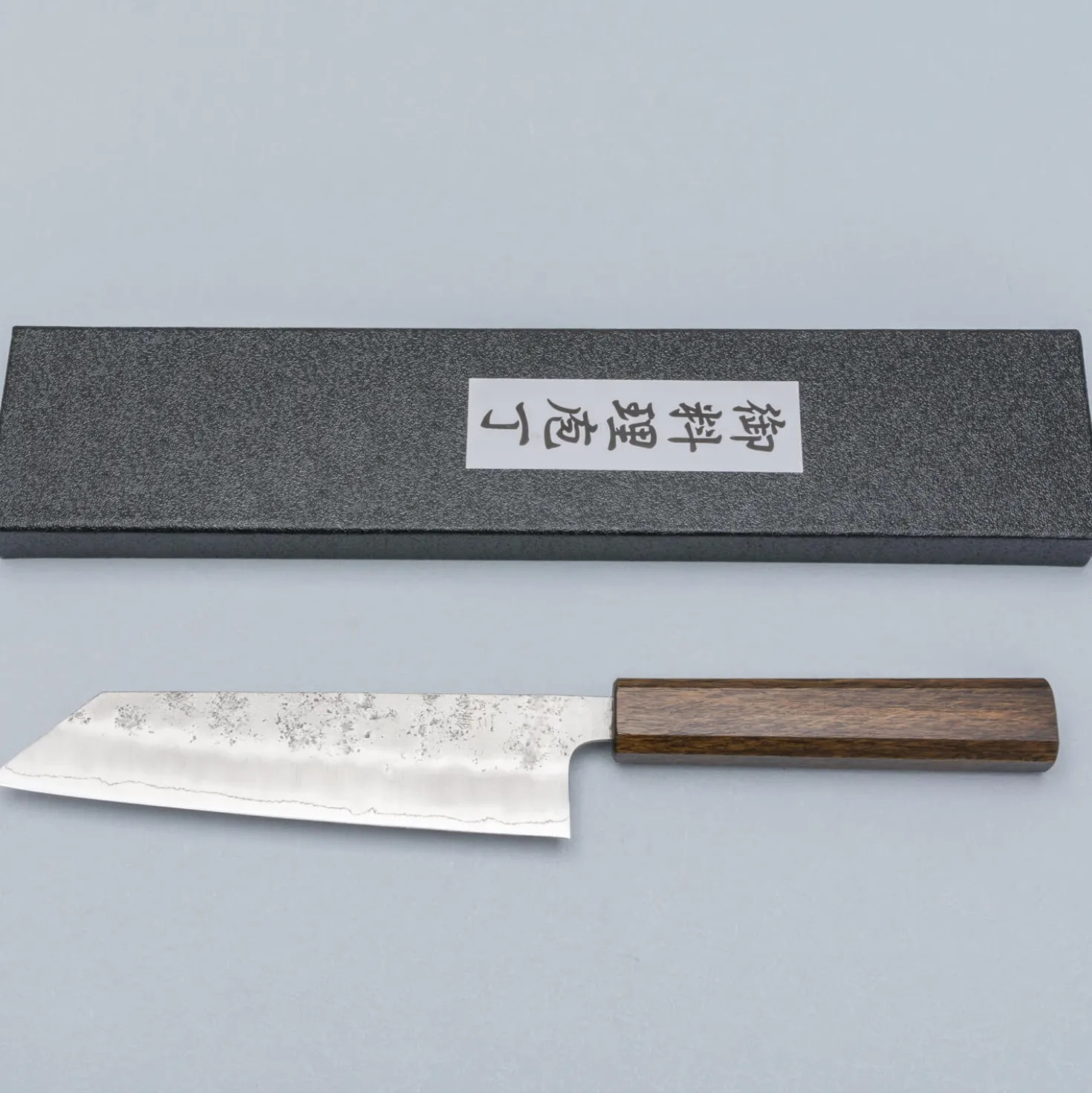 Kazoku Ginsan Nashiji Bunka