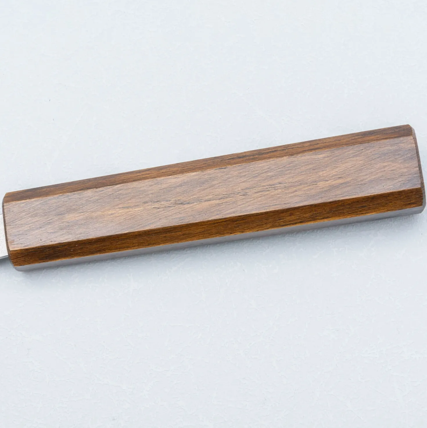 Kazoku Ginsan Nashiji Gyuto 21 cm