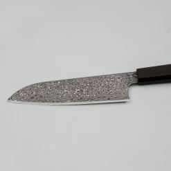 Kazoku Rinmon Ebony Santoku 18 cm