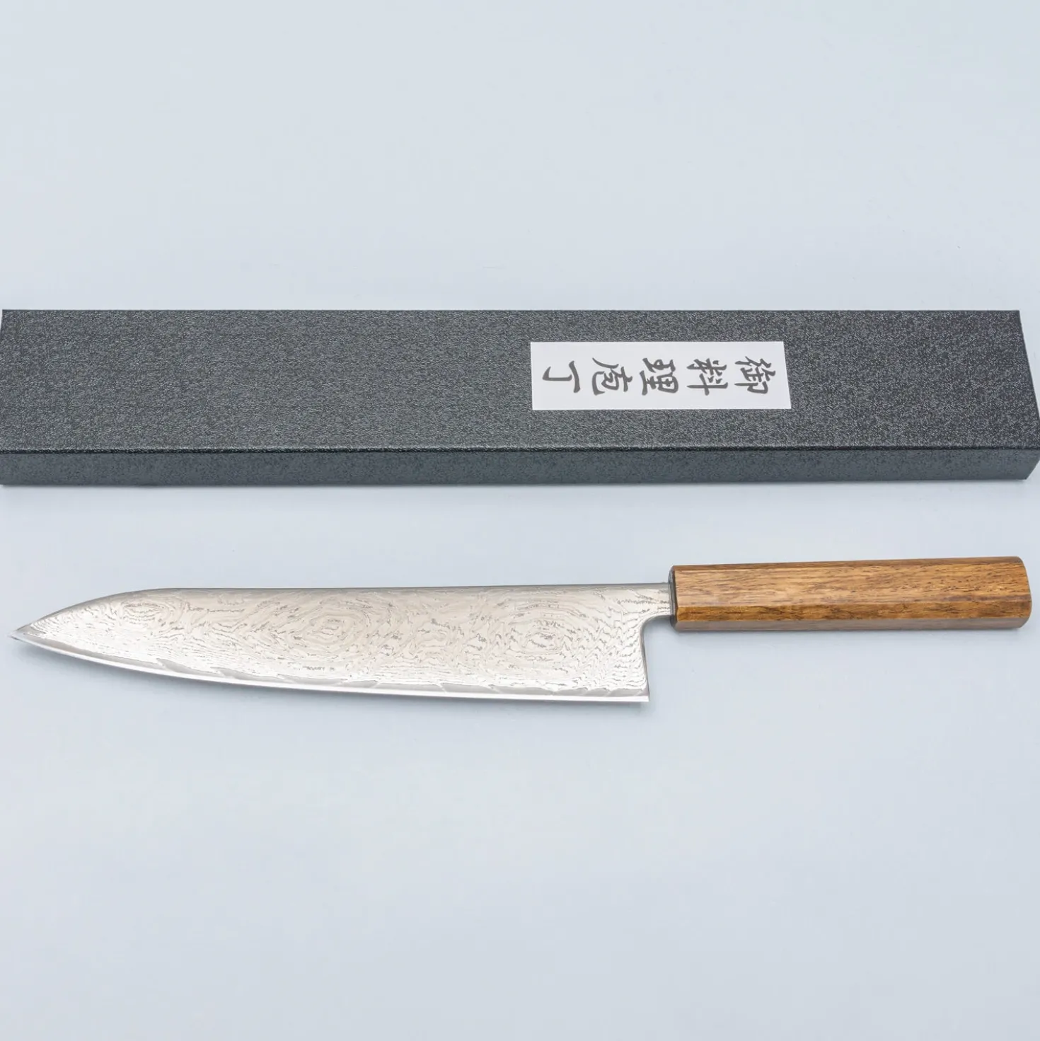Kazoku Taifuu Gyuto 24 cm