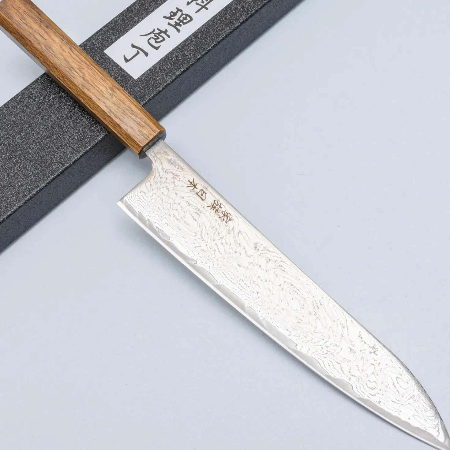 Kazoku Taifuu Gyuto 24 cm