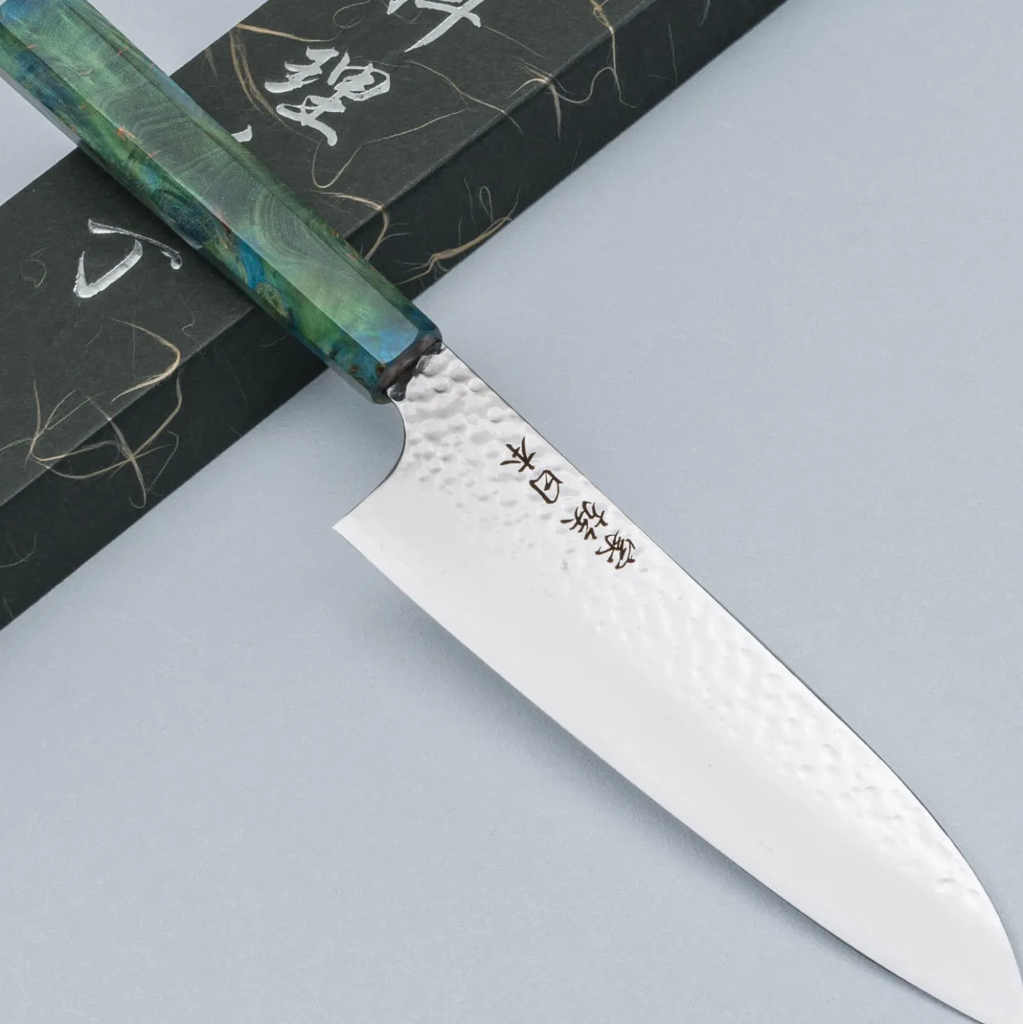 Kazoku Uteki Burlwood Green Santoku