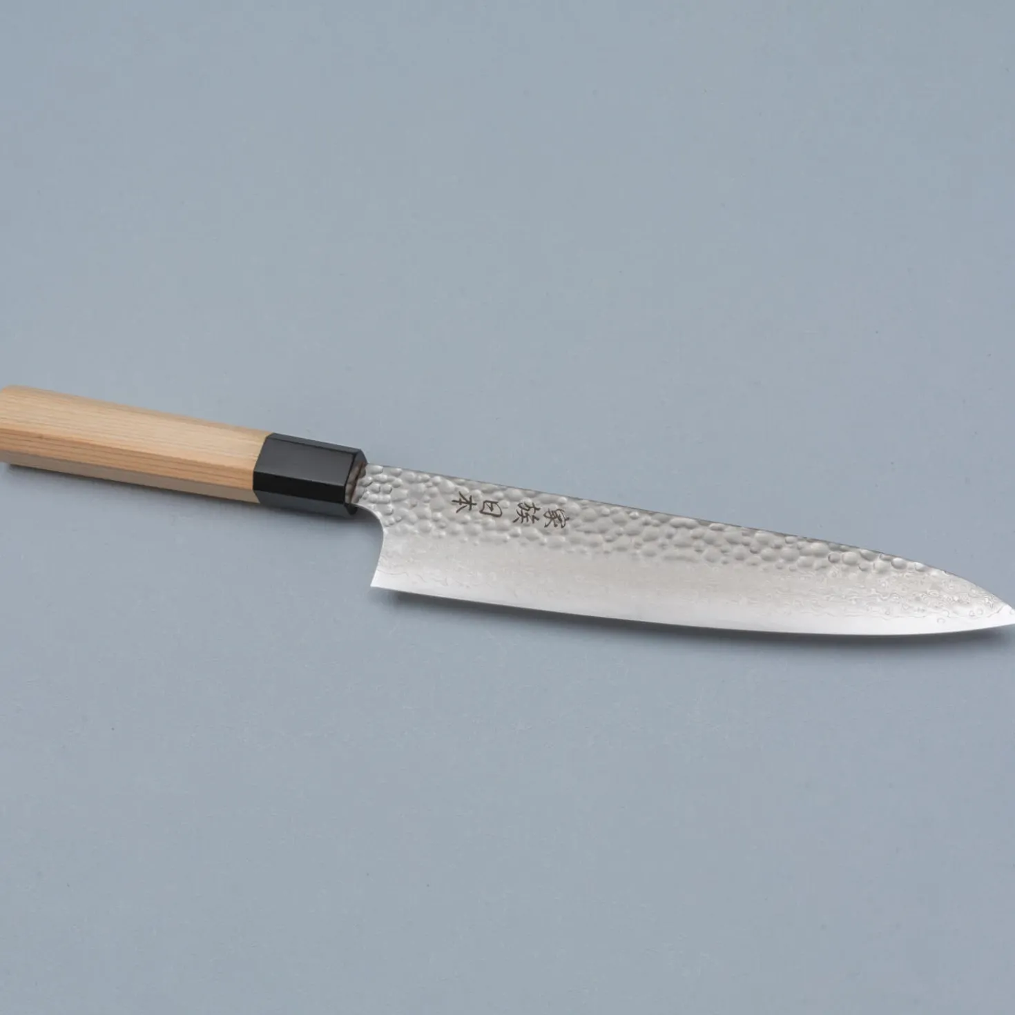 Kazoku Uteki Premium Hinoki Gyuto 21 cm