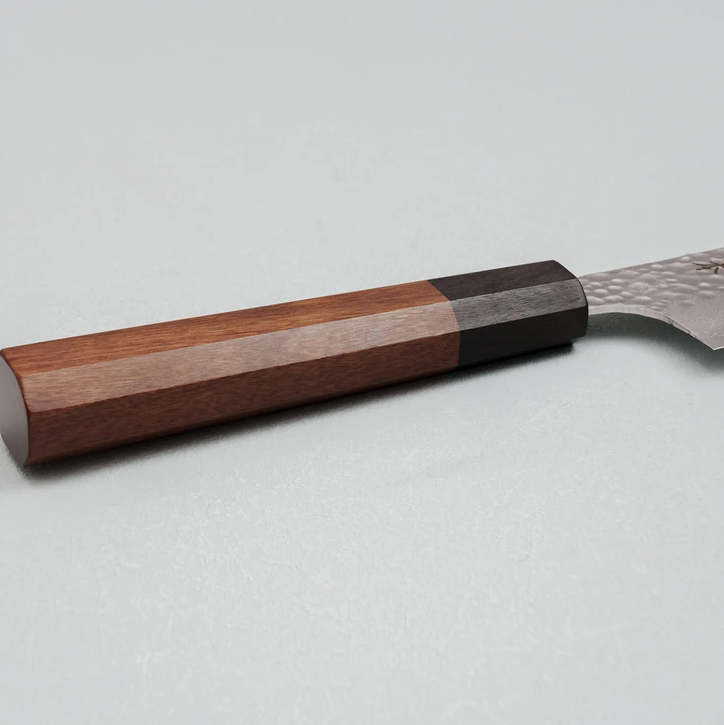 Kazoku Uteki Premium Rosewood Gyuto 21 cm