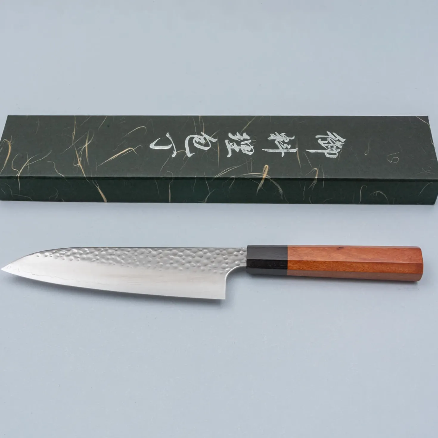 Kazoku Uteki Rosewood Santoku