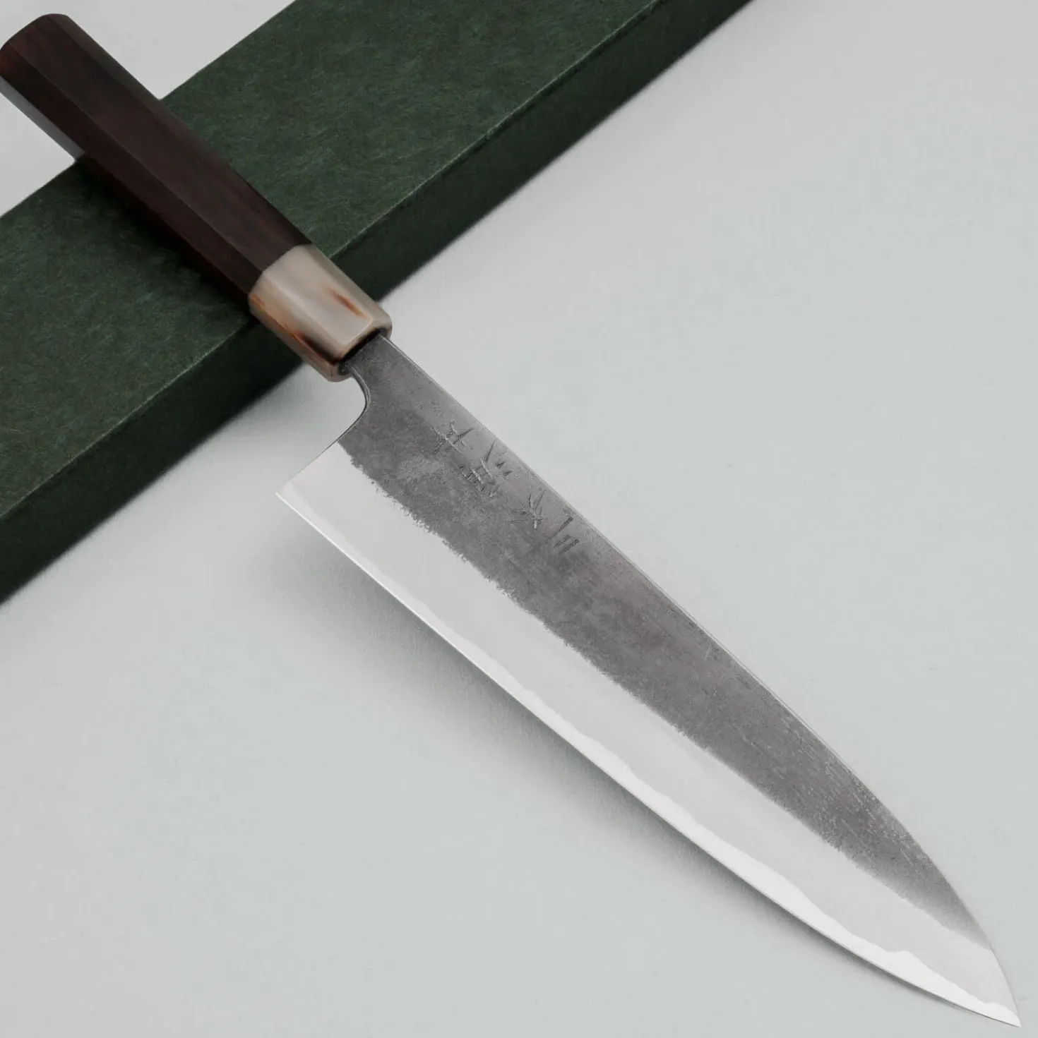 Kazoku x Wakui Kurouchi Shirogami #2 Gyuto 21 cm