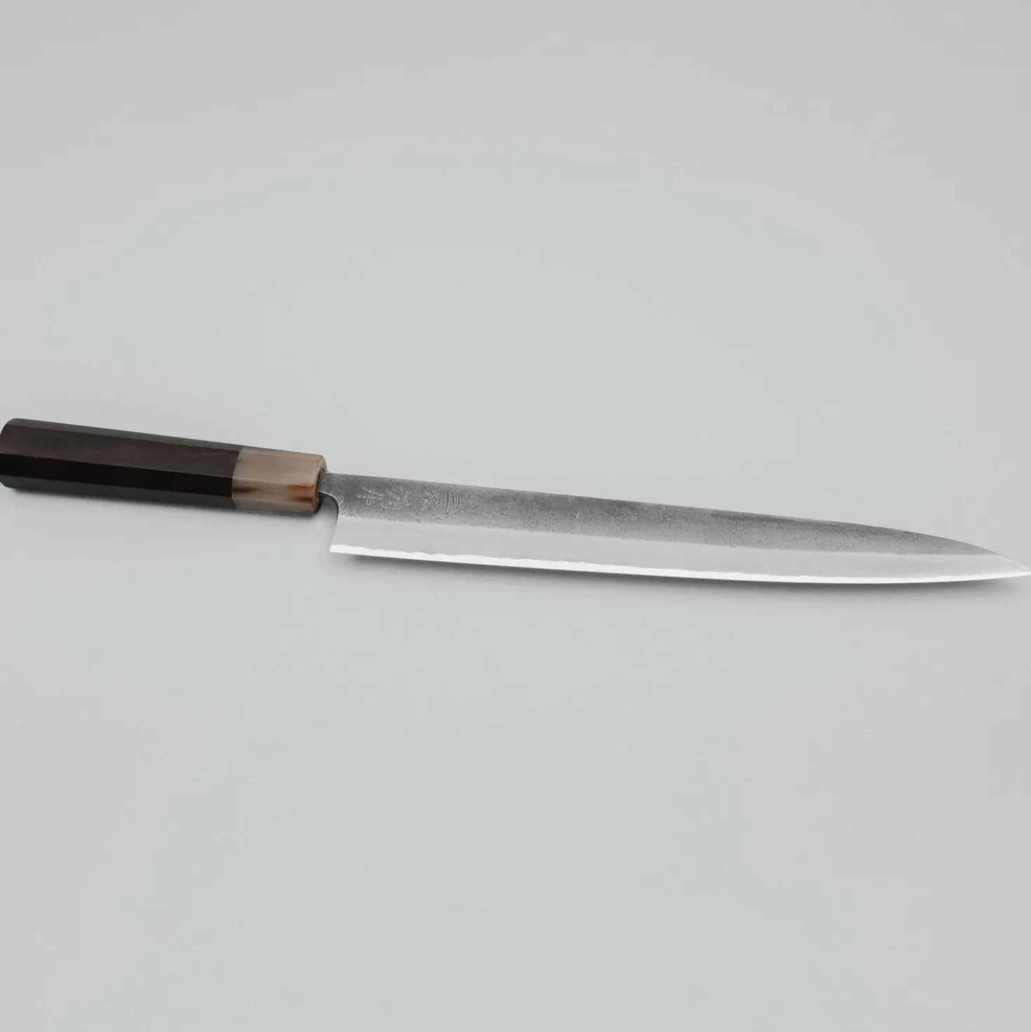 Kazoku x Wakui Kurouchi V2 Sujihiki 27 cm