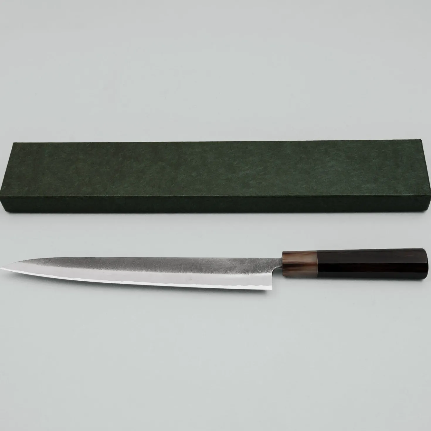 Kazoku x Wakui Kurouchi V2 Sujihiki 27 cm