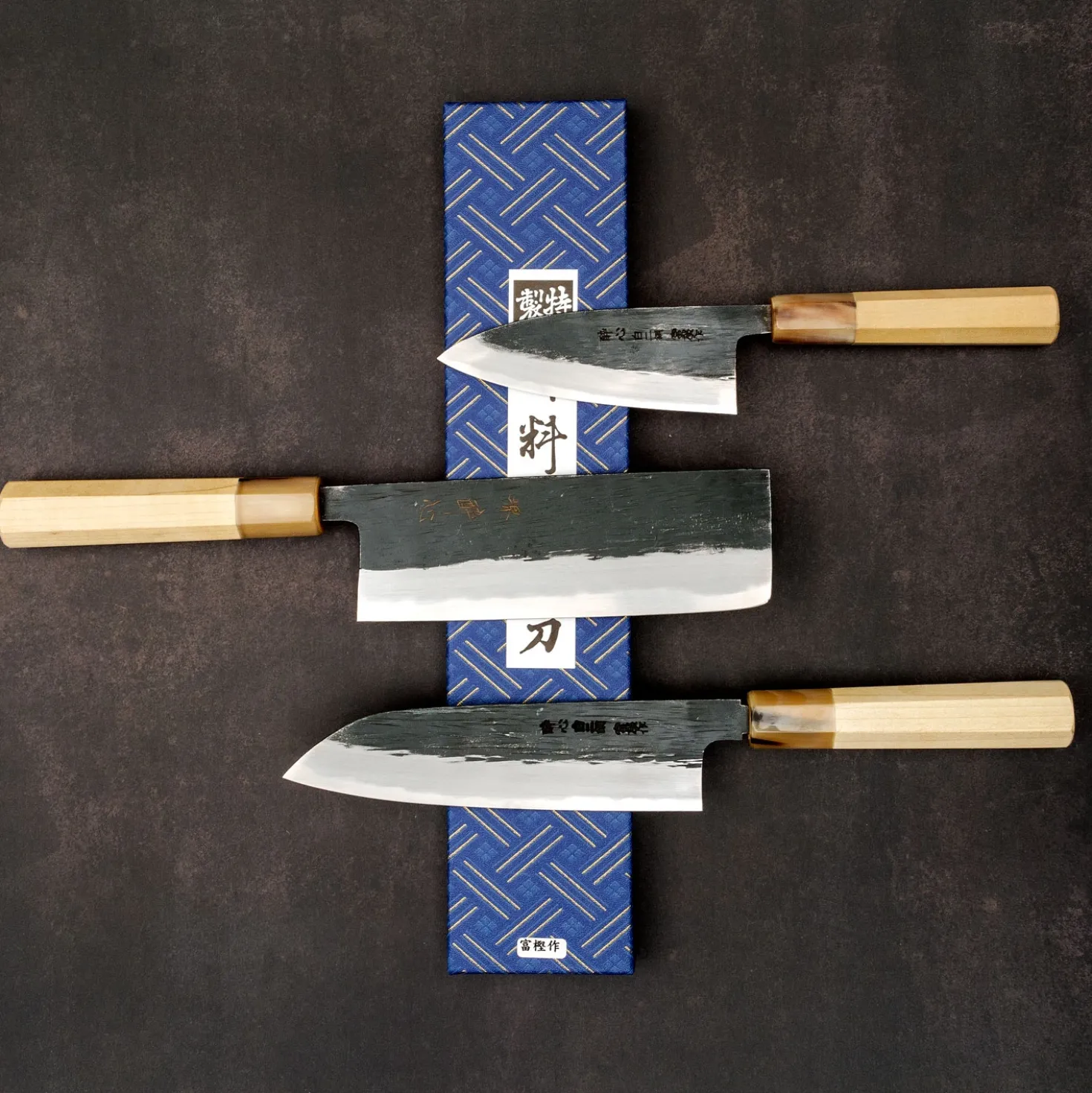 Kenji Togashi Black Santoku 18 cm