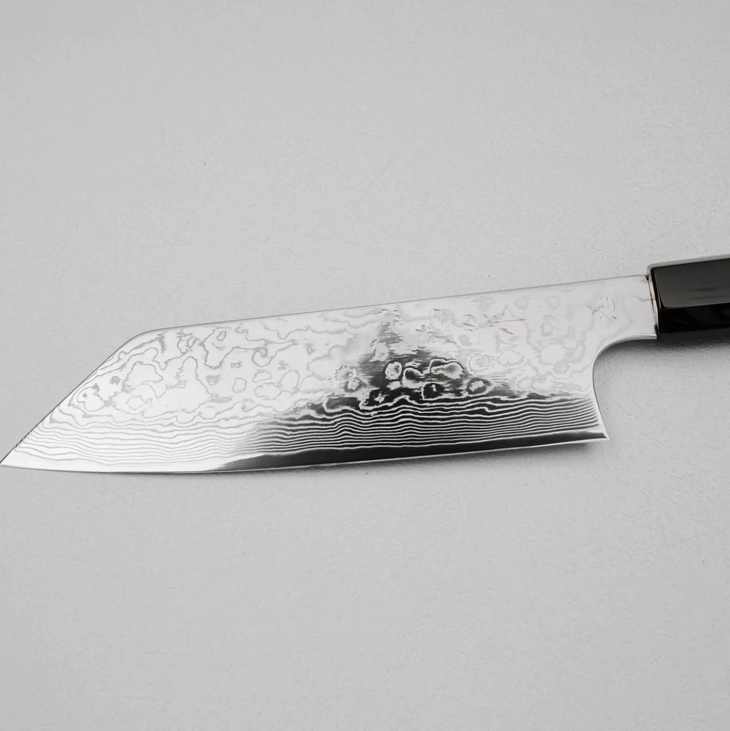Kenshiro Hatono STRIX Damast Ebony Bunka 18 cm