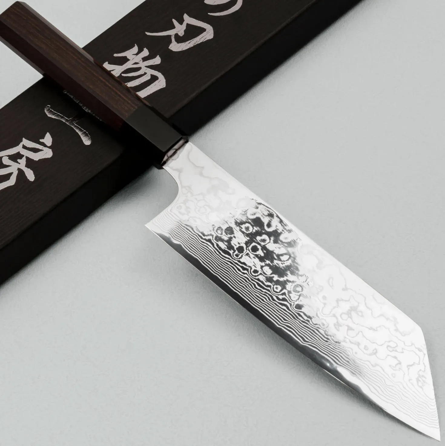 Kenshiro Hatono STRIX Damast Walnut Bunka 18 cm
