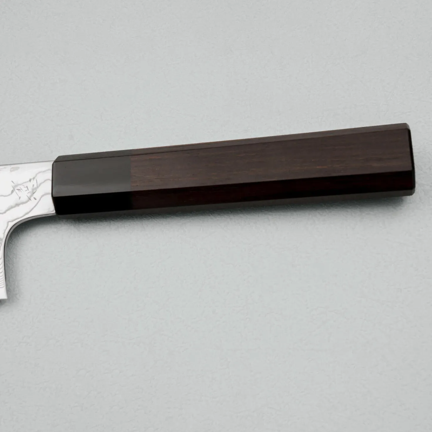 Kenshiro Hatono STRIX Damast Walnut Bunka 18 cm