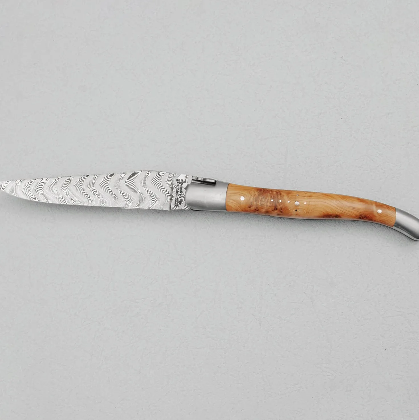 Laguiole en Aubrac Balbach Damast Zakmes Jeneverbes 12 cm