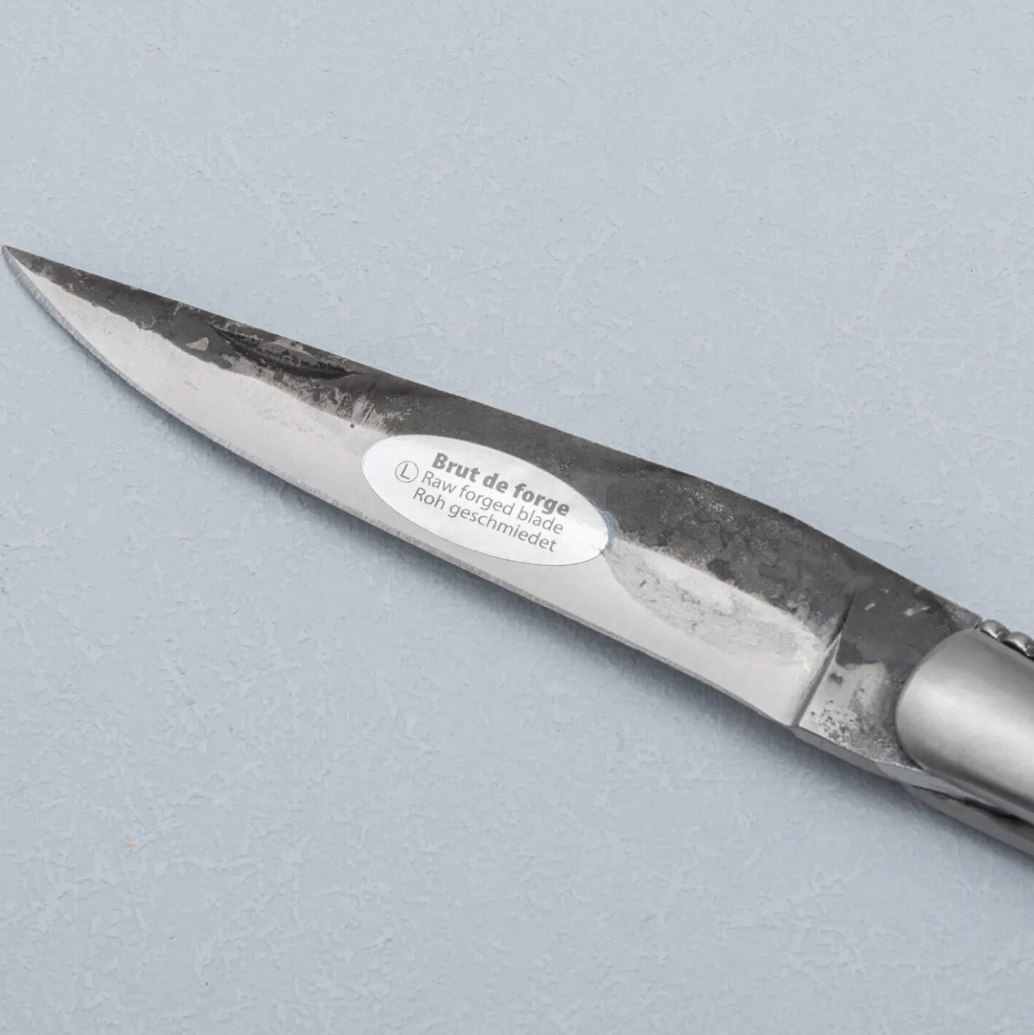 Laguiole en Aubrac Brute Forged Zakmes Jeneverbes 12 cm
