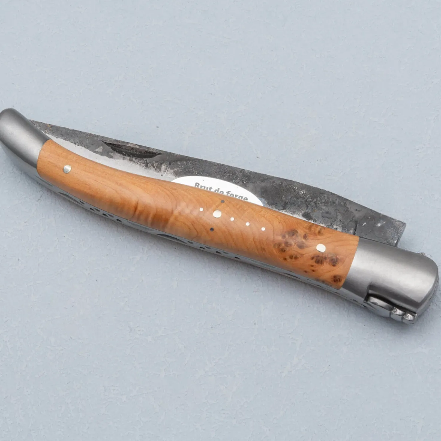 Laguiole en Aubrac Brute Forged Zakmes Jeneverbes 12 cm