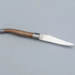 Laguiole en Aubrac Classic Zakmes Walnoothout 12 cm
