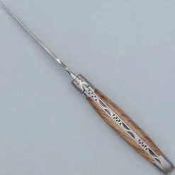 Laguiole en Aubrac Classic Zakmes Walnoothout 12 cm