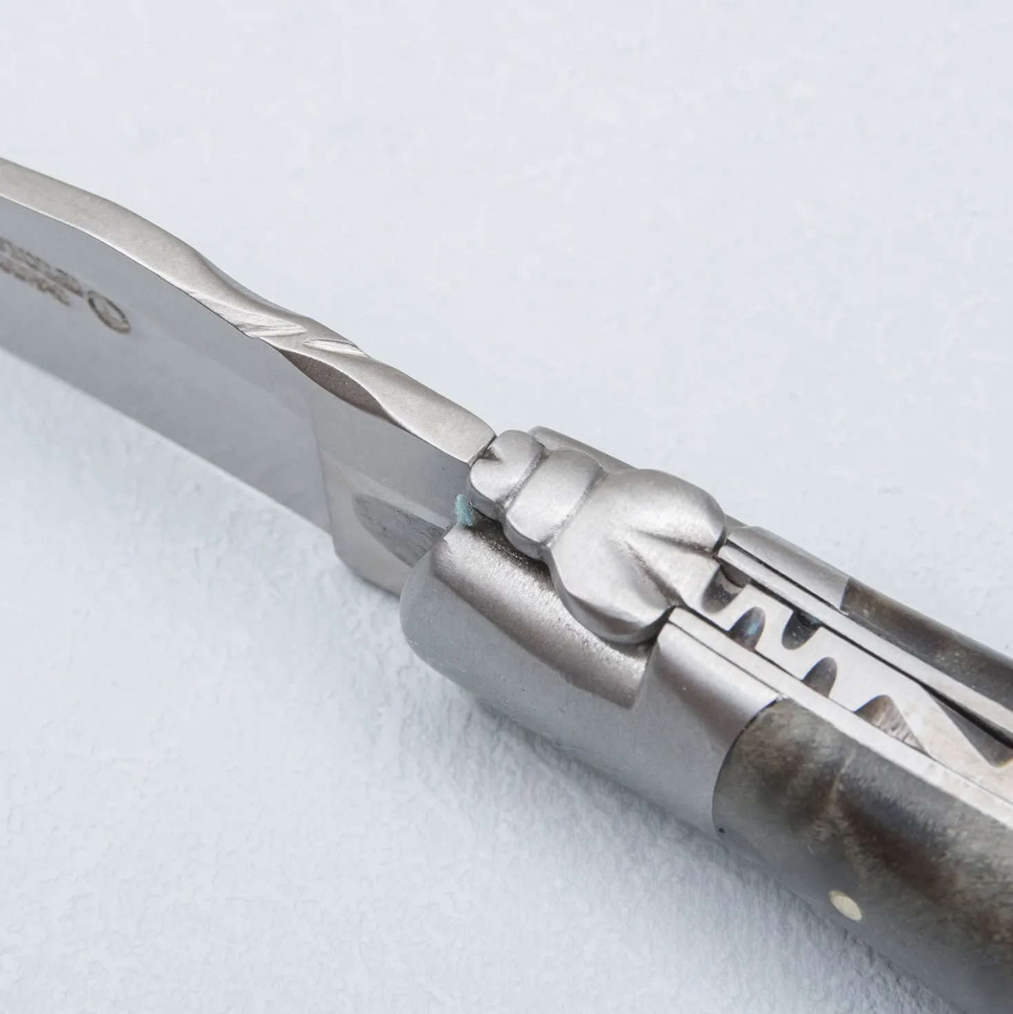 Laguiole en Aubrac Classic Zakmes Donker Populier 12 cm