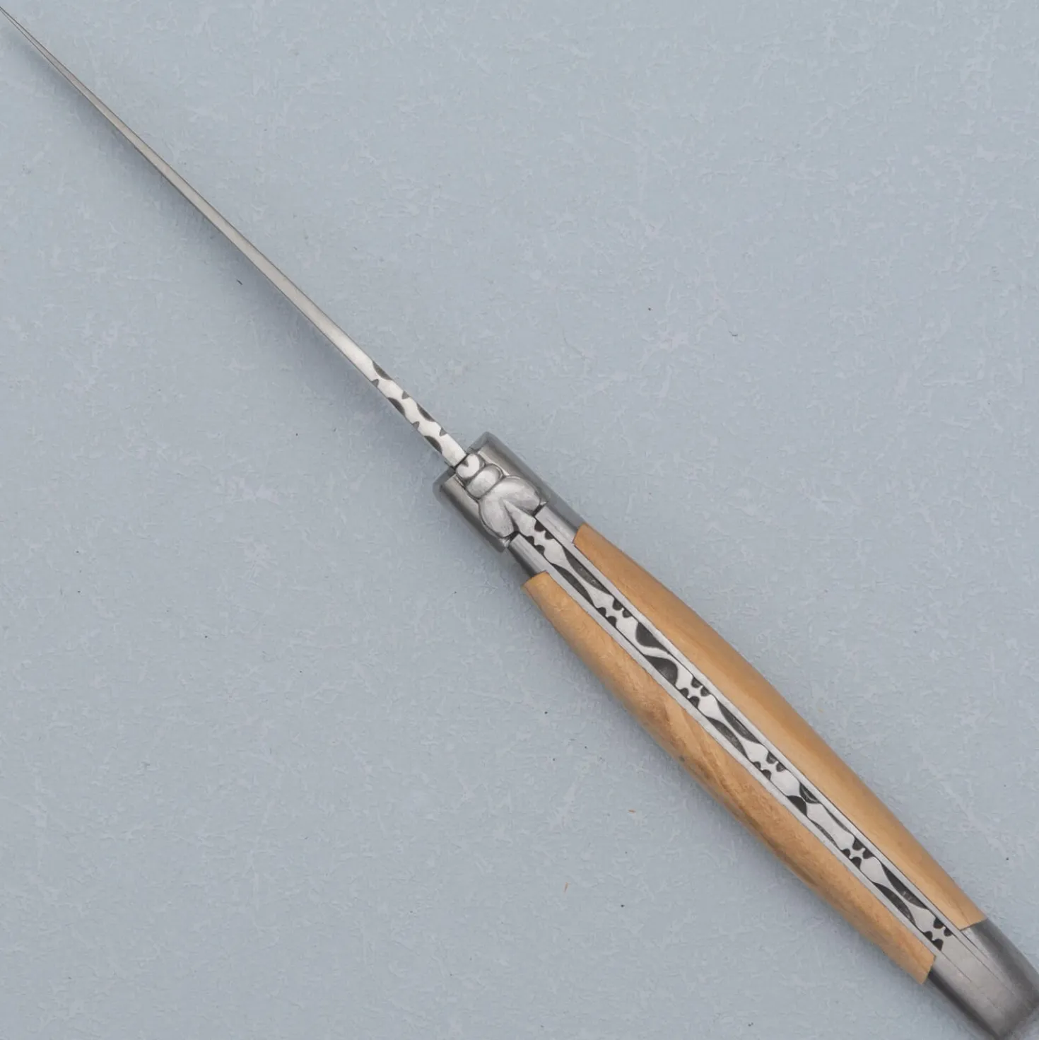 Laguiole en Aubrac Classic Zakmes Olijfhout 12 cm