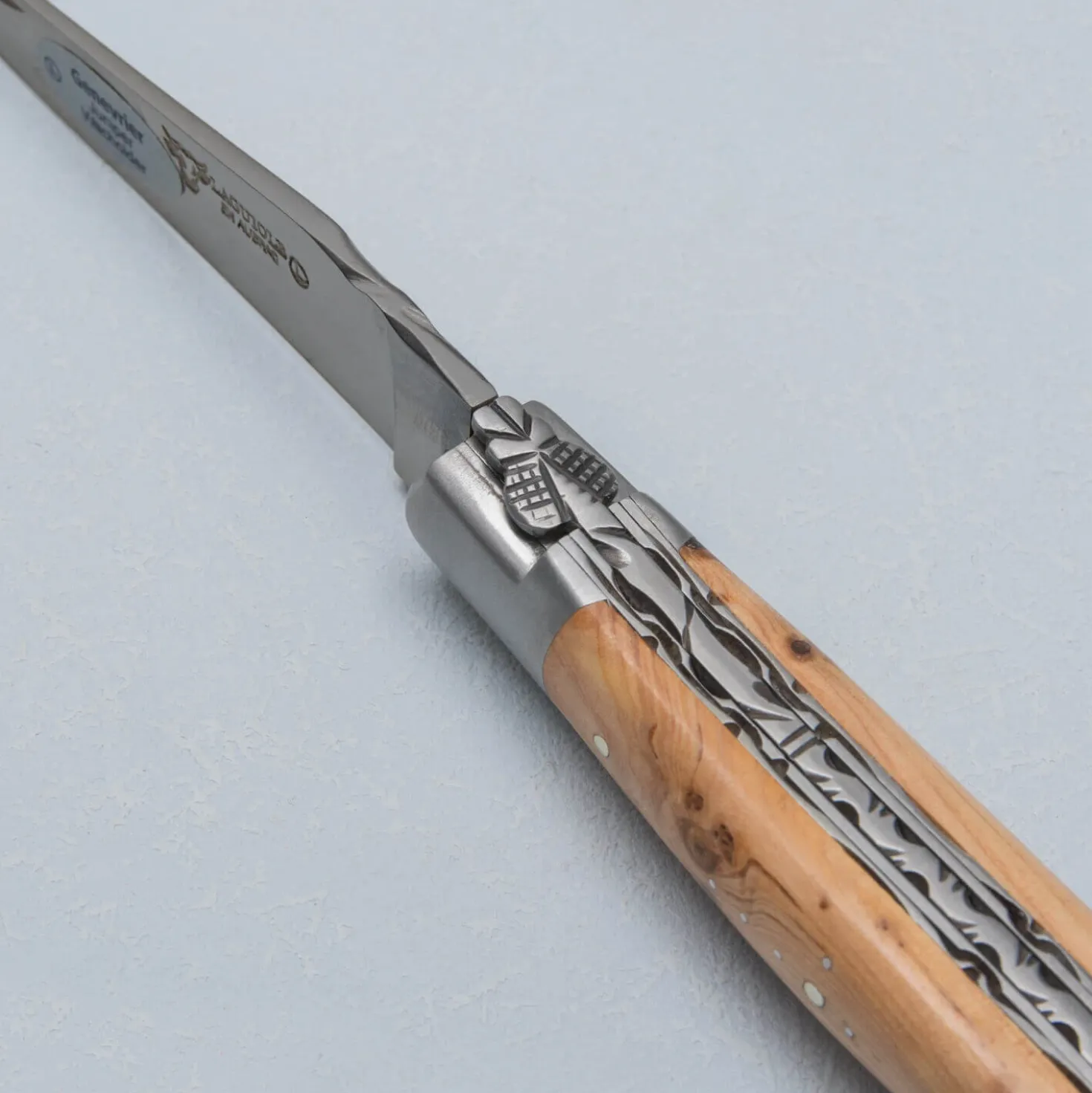 Laguiole en Aubrac Damast Zakmes Jeneverbes 12 cm