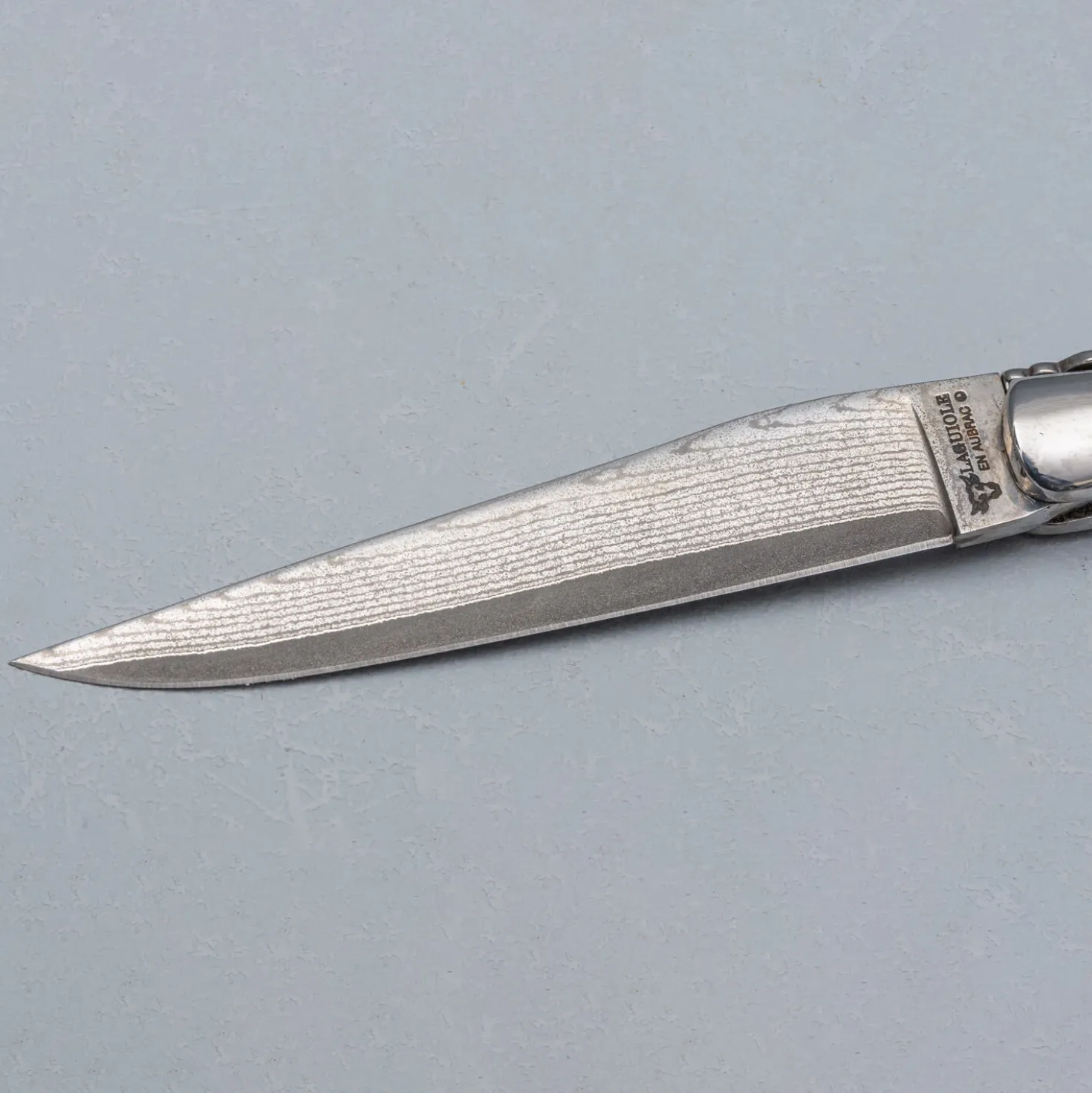 Laguiole en Aubrac Damast Zakmes Hoorn 12 cm