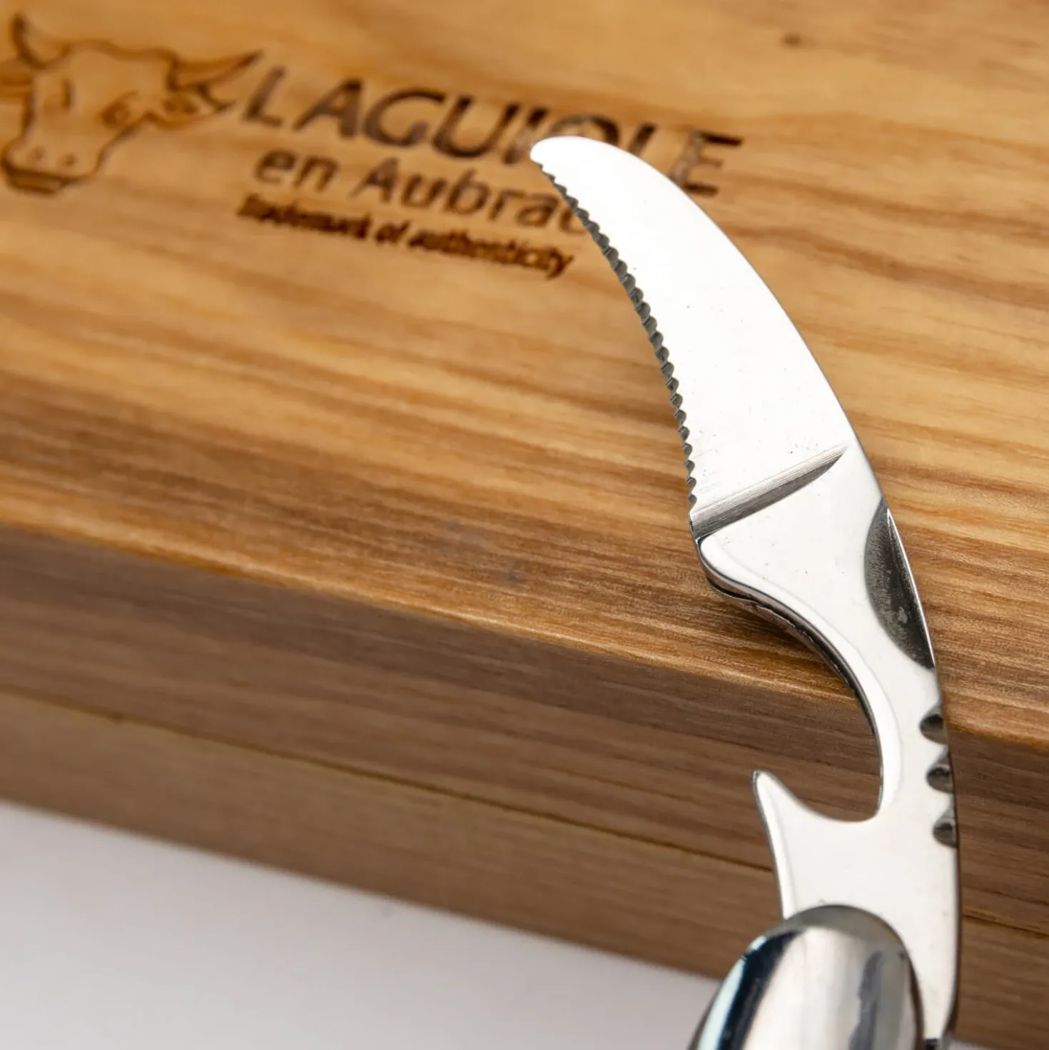 Laguiole en Aubrac Kelnersmes Buffelhoorn
