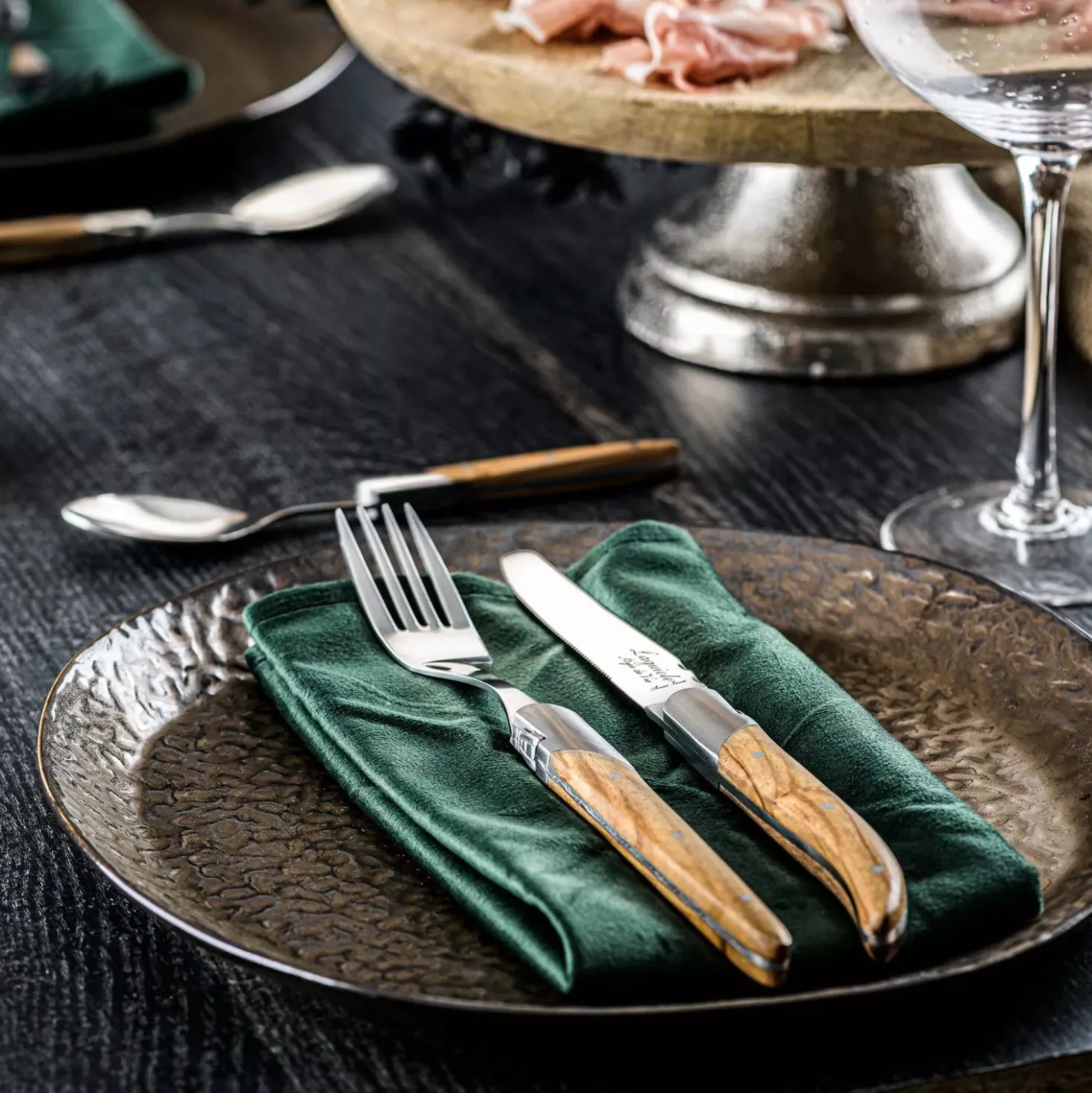 Laguiole Style de Vie Couvertset Olijfhout 16-delig