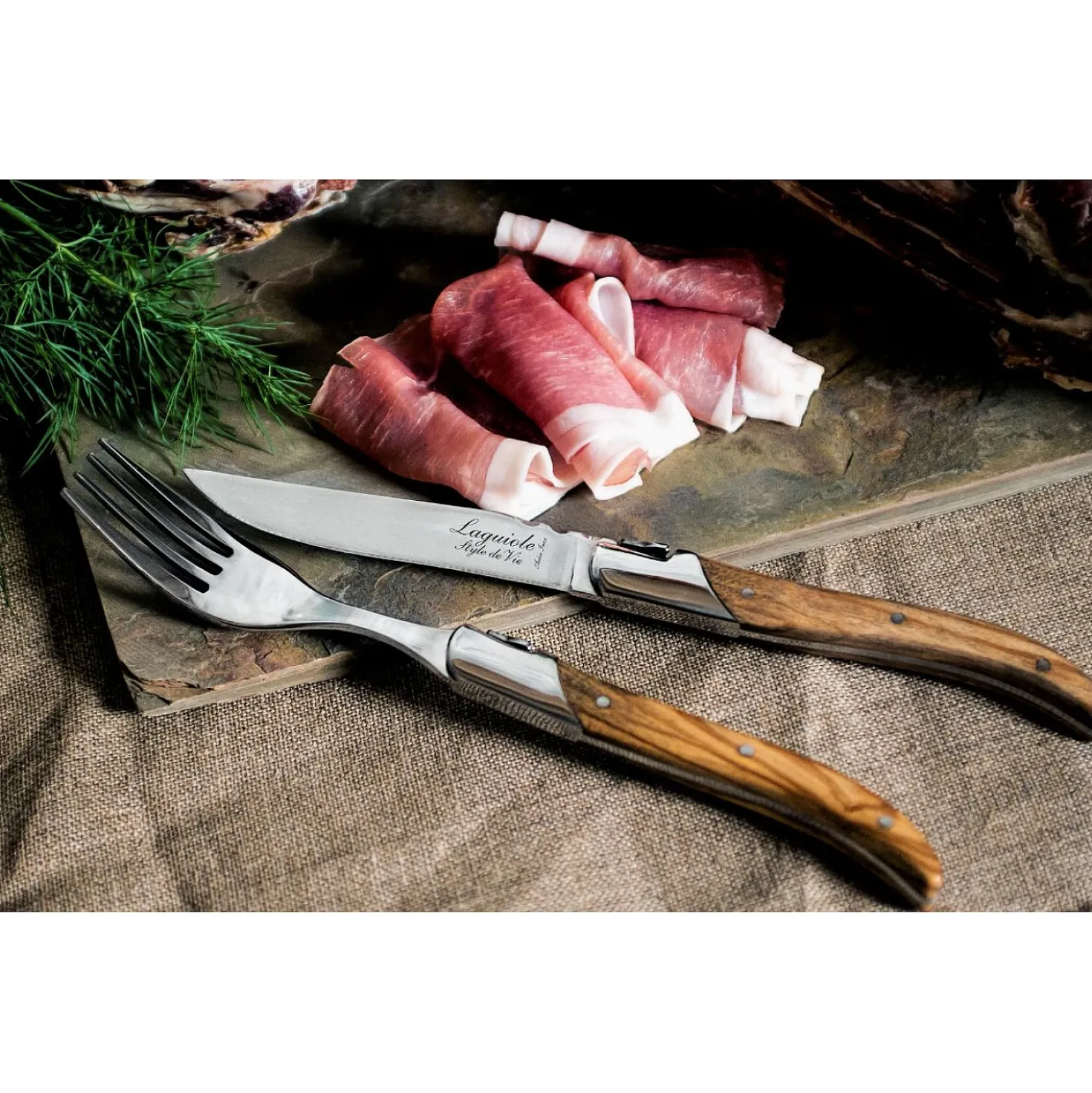 Laguiole Style de Vie Steakmessen En Vorkenset Luxury Line Olijfhout