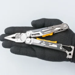 Leatherman Signal Multitool Tundrascape