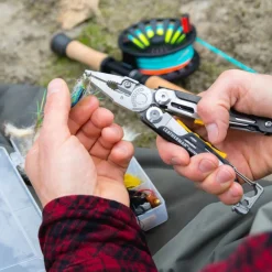 Leatherman Signal Multitool Guava