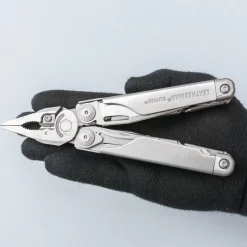 Leatherman Surge Multitool