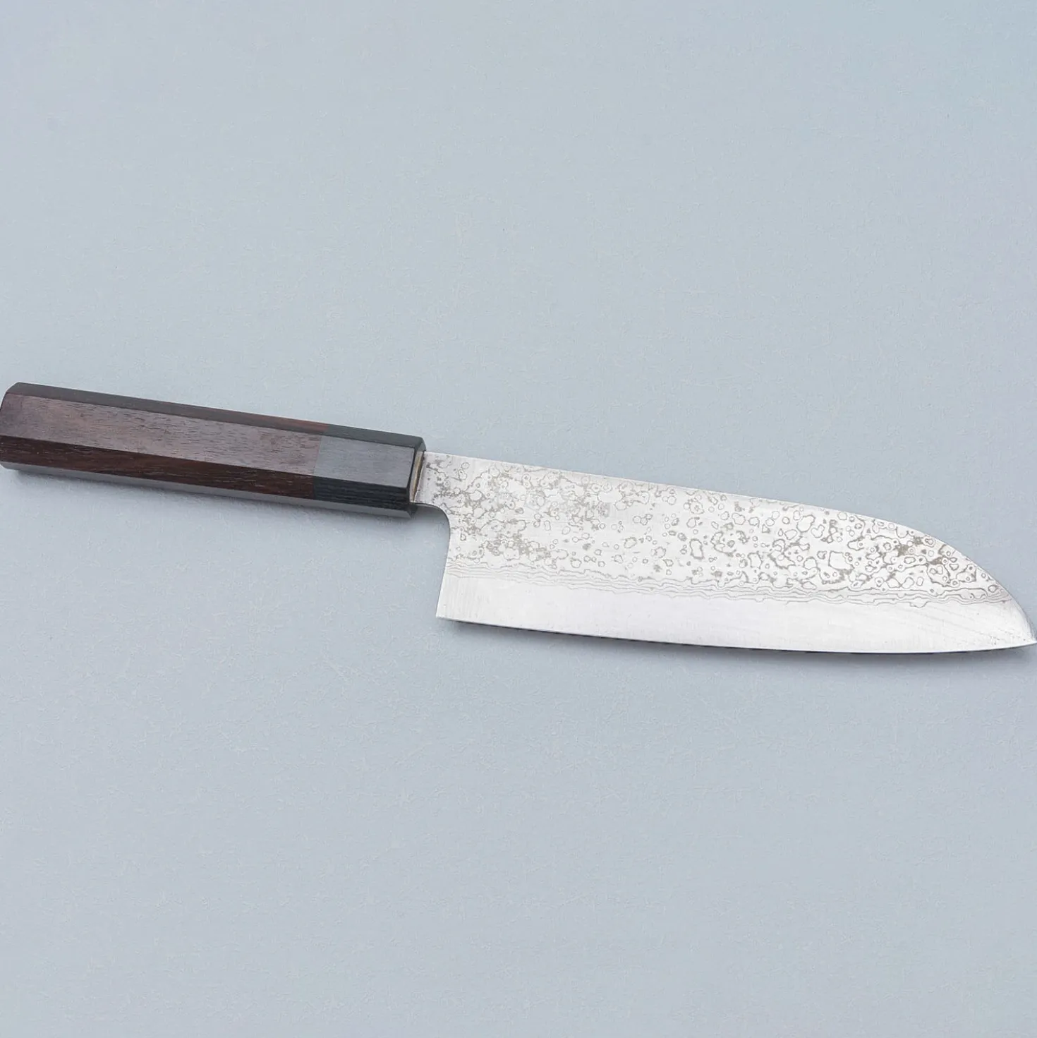 Makoto Kurosaki VG10W Damast Rosewood Santoku 17 cm