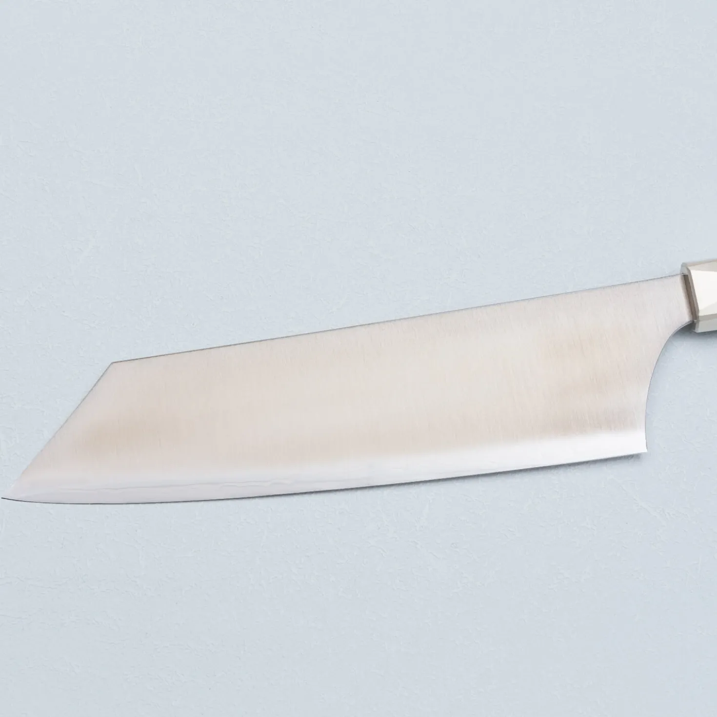 Mcusta Zanmai Beyond Bunka 18 cm