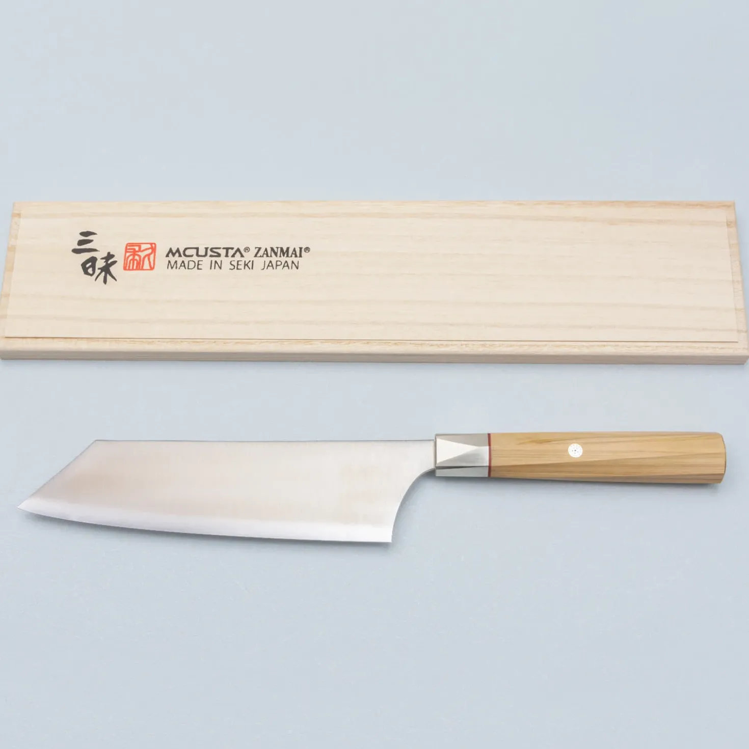 Mcusta Zanmai Beyond Bunka 18 cm