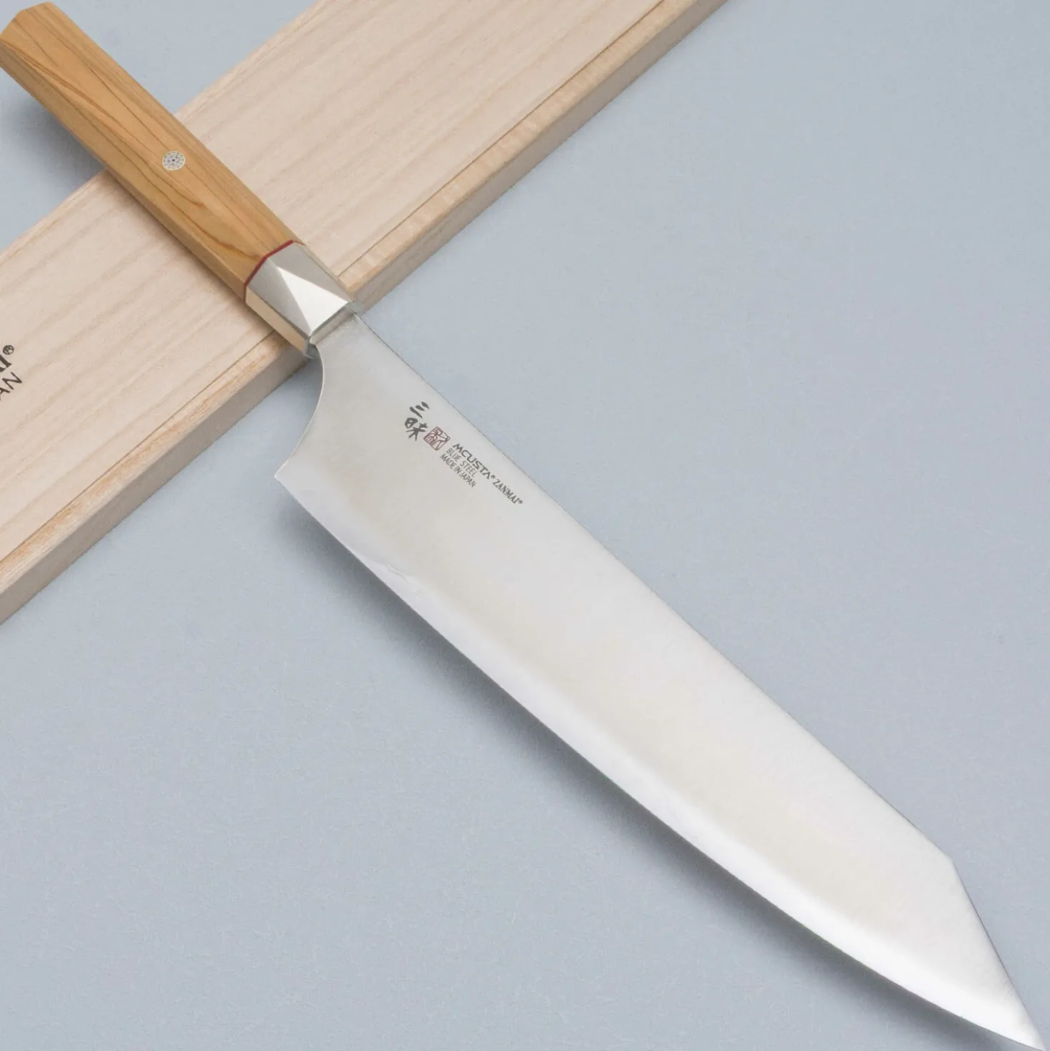Mcusta Zanmai Beyond Gyuto 24 cm