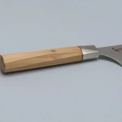 Mcusta Zanmai Beyond Santoku 18 cm