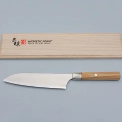 Mcusta Zanmai Beyond Santoku 18 cm