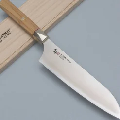 Mcusta Zanmai Beyond Santoku 18 cm