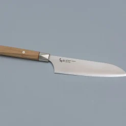 Mcusta Zanmai Beyond Santoku 18 cm