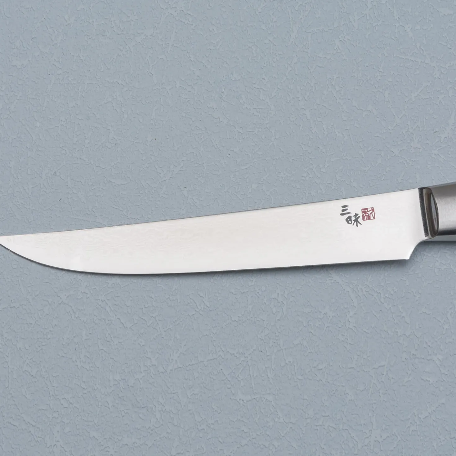 Mcusta Zanmai Classic Pro Red Steakmes 11.5 cm