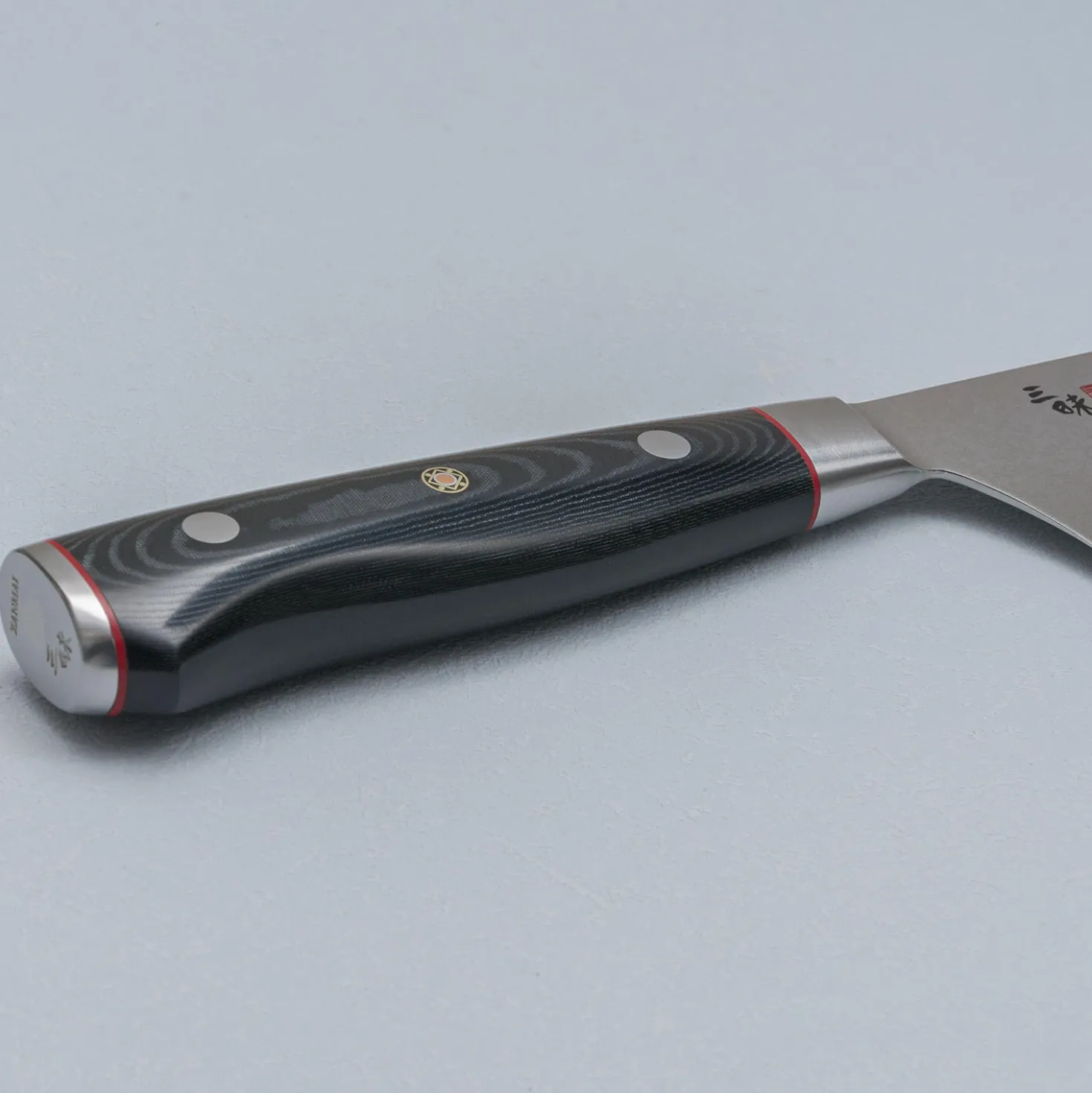 Mcusta Zanmai Classic Pro Zebra Gyuto 24 cm