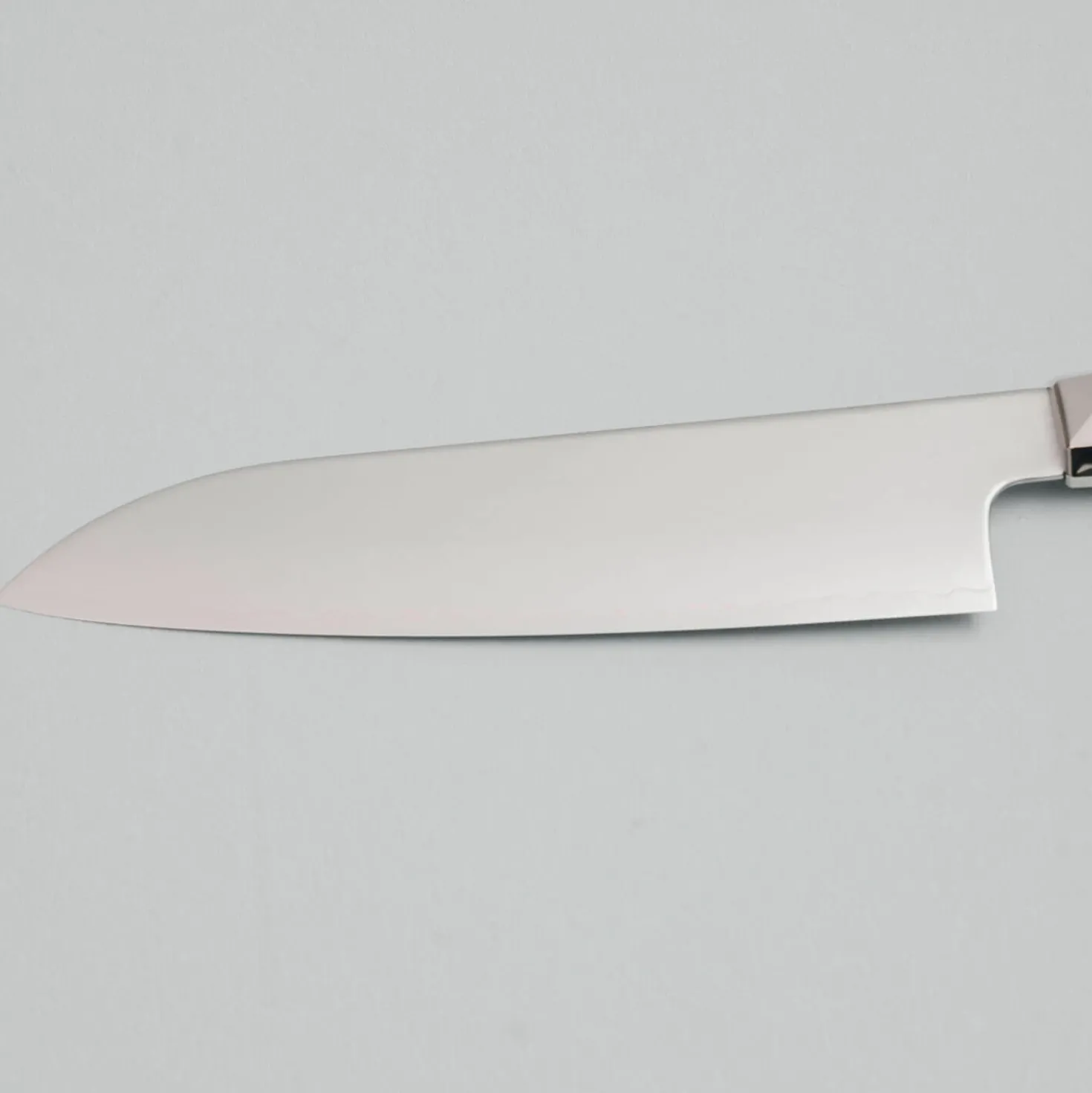 Mcusta Zanmai Revolution Black Santoku 18 cm