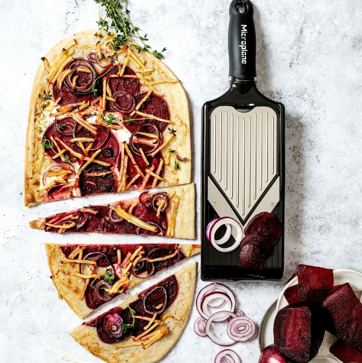 Microplane V-Rasp Slicer & Julienne Zwart