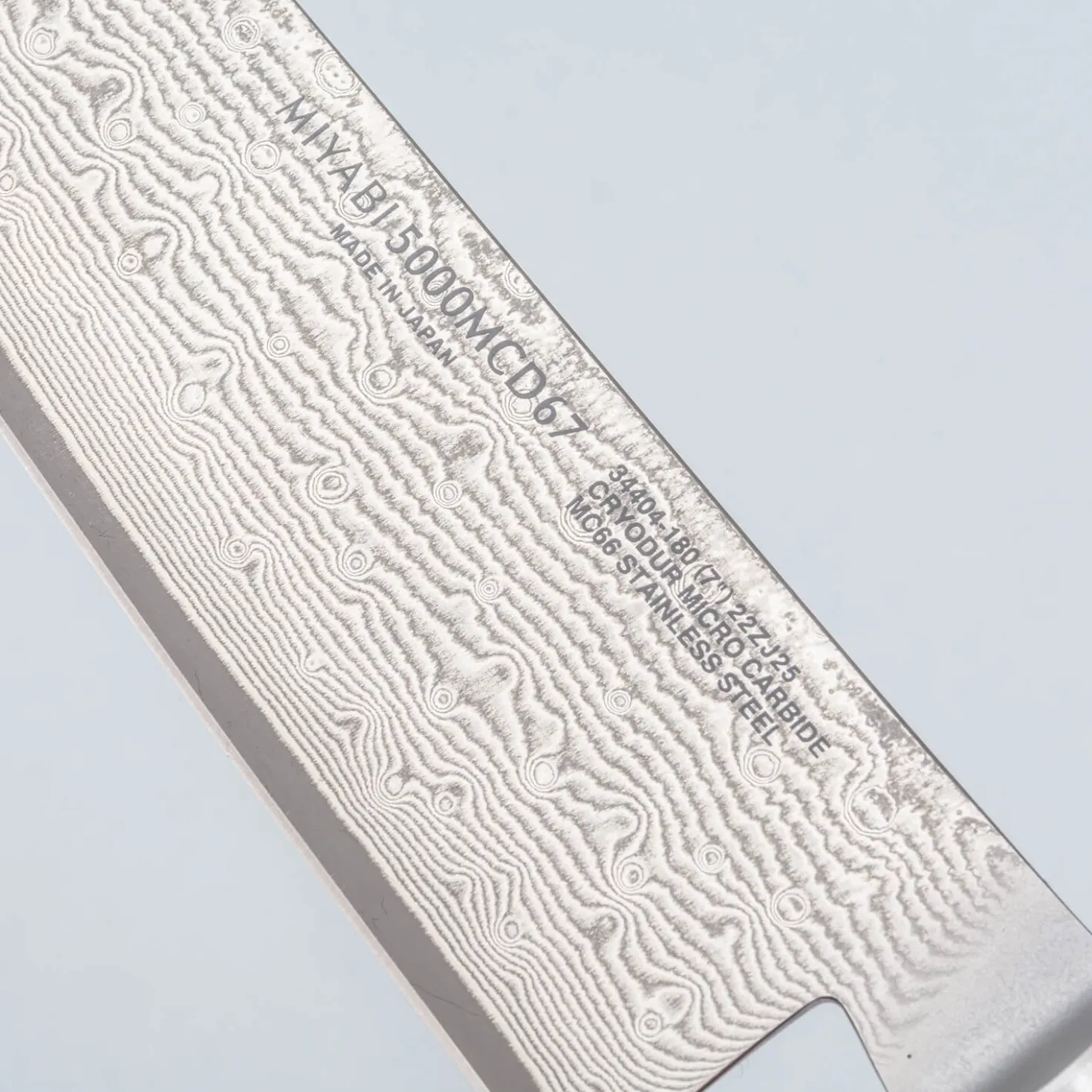 Miyabi 5000MCD 67 Black Santoku 18 cm