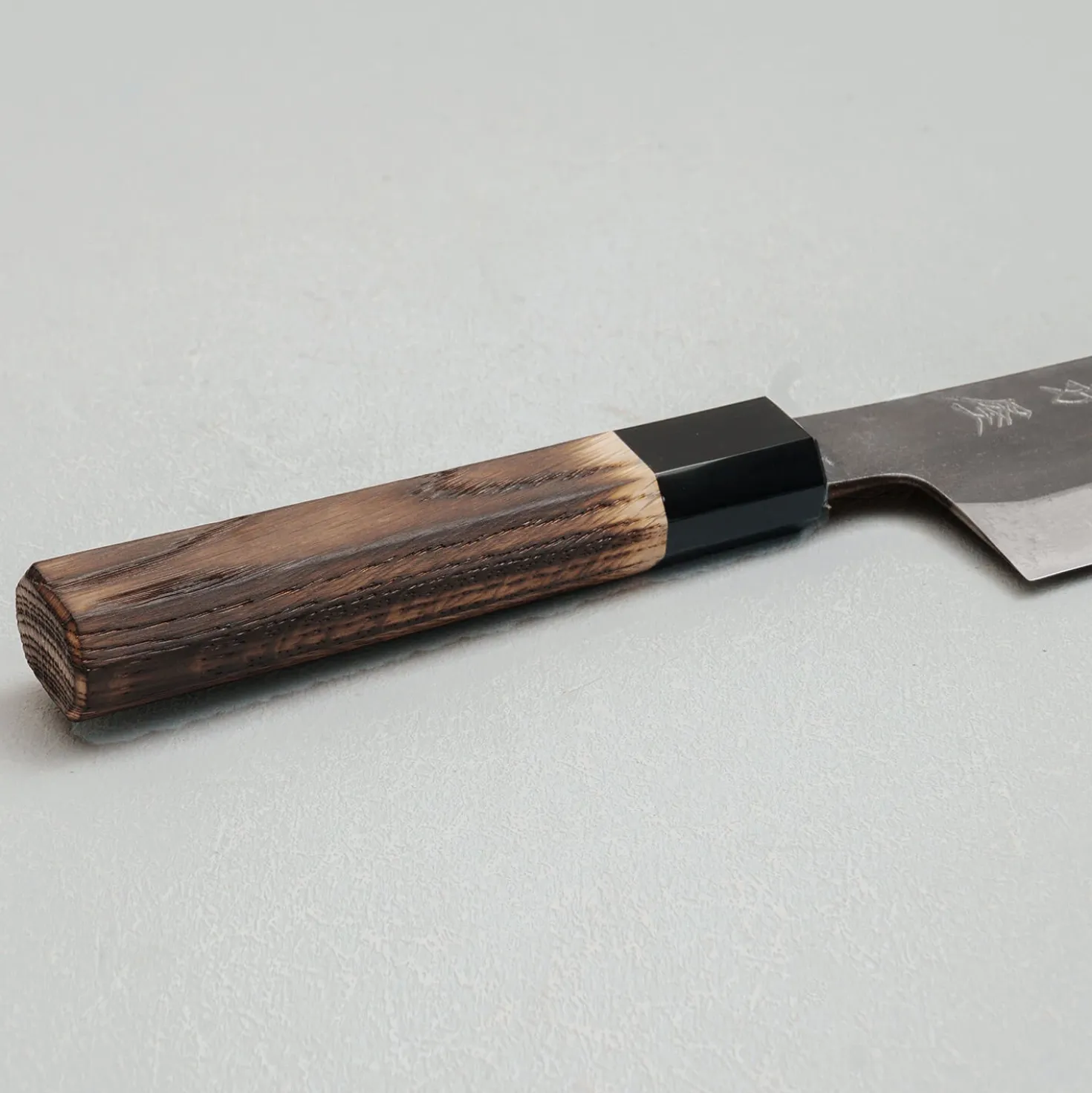Mutsumi Hinoura Shirogami Kurouchi Santoku 18 cm