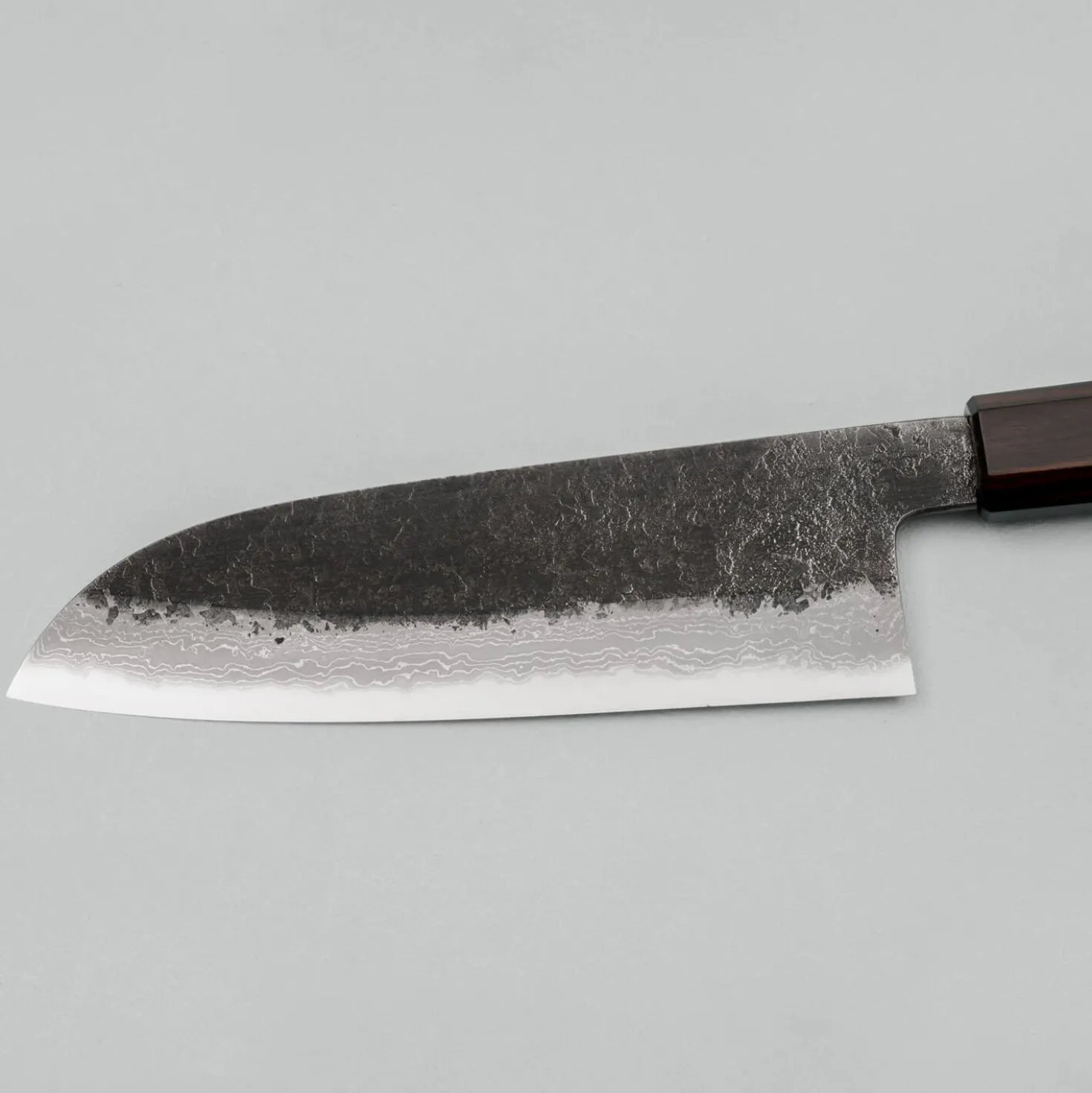 Mutsumi Hinoura Shirogami #2 Kurouchi Damast Santoku 17 cm