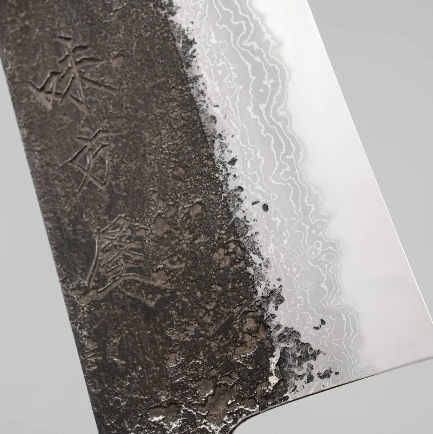 Mutsumi Hinoura Shirogami #2 Kurouchi Damast Santoku 17 cm
