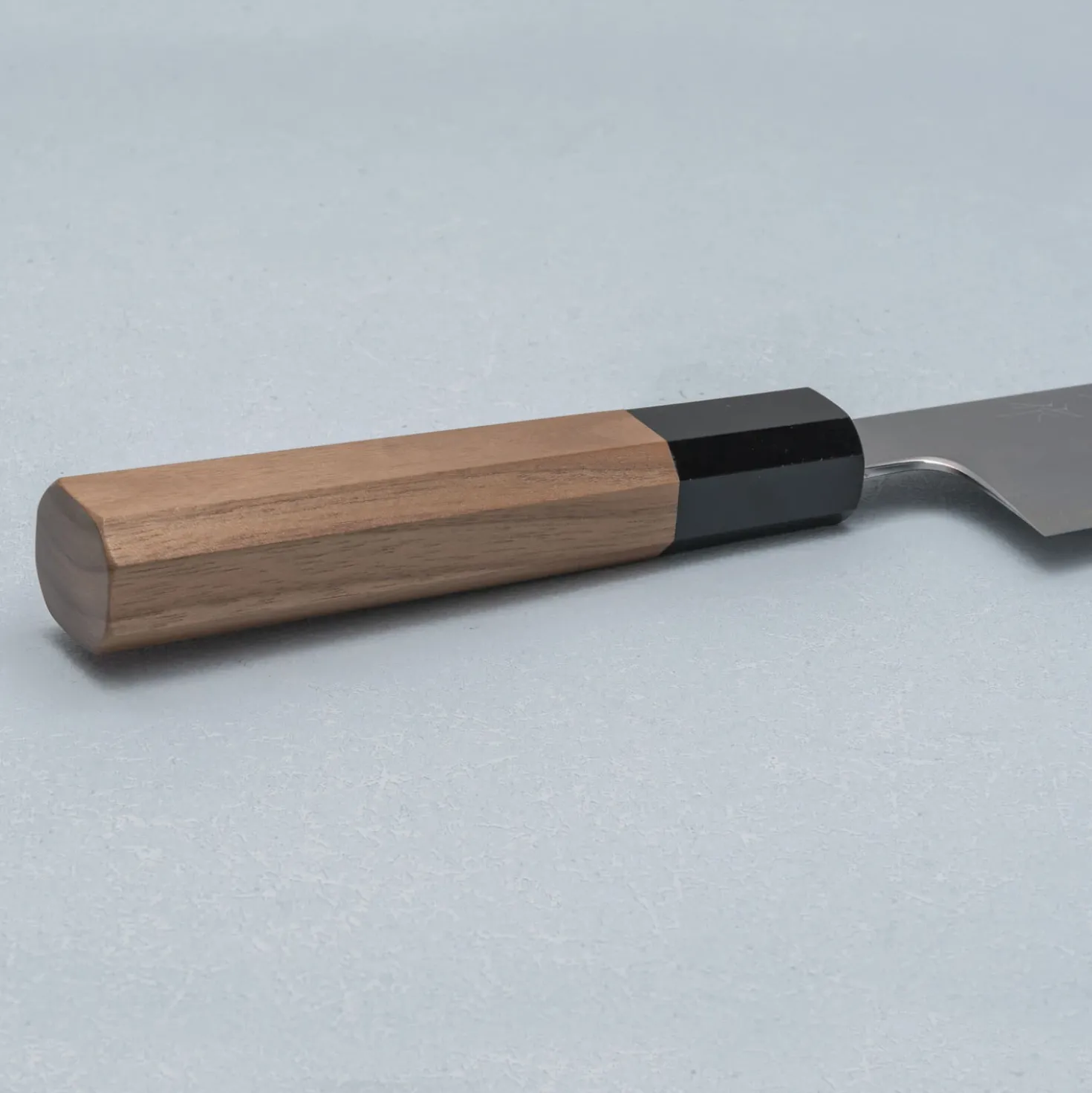Myojin Riki Seisakusho SG2 Walnut Santoku
